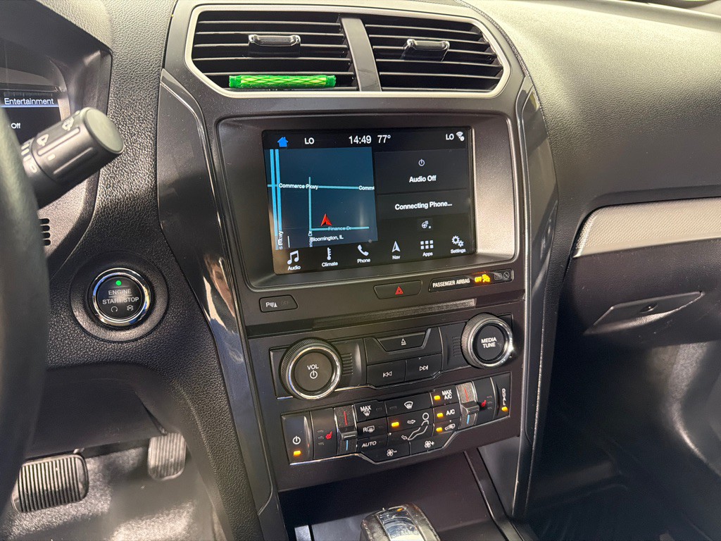 2017 Ford Explorer Image 16