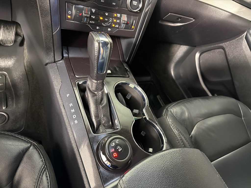 2017 Ford Explorer Image 18