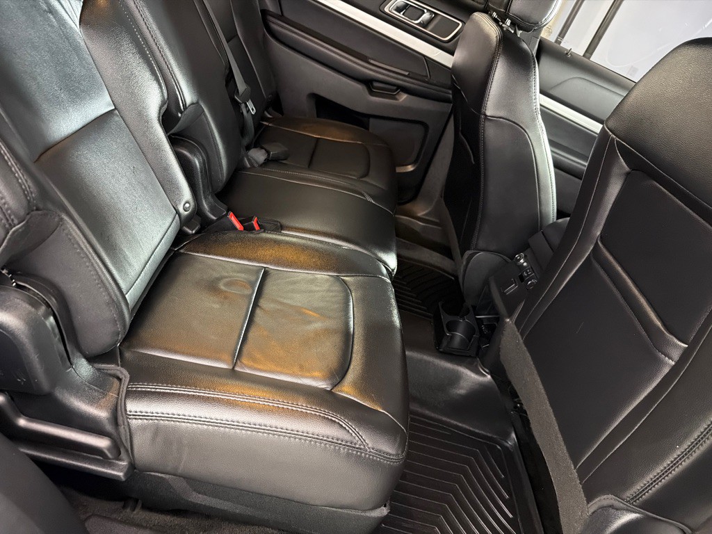 2017 Ford Explorer Image 23