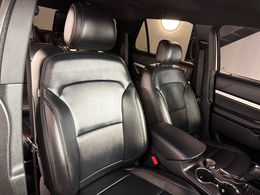 2017 Ford Explorer Image 26
