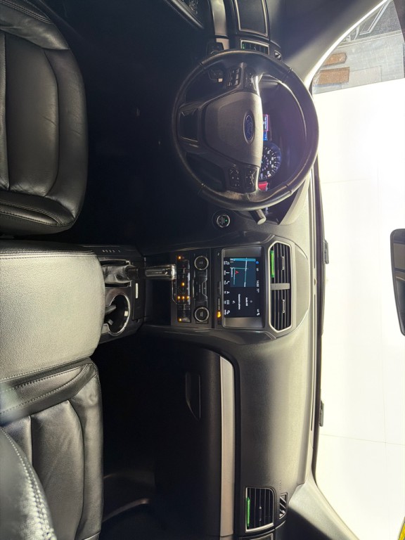2017 Ford Explorer Image 27
