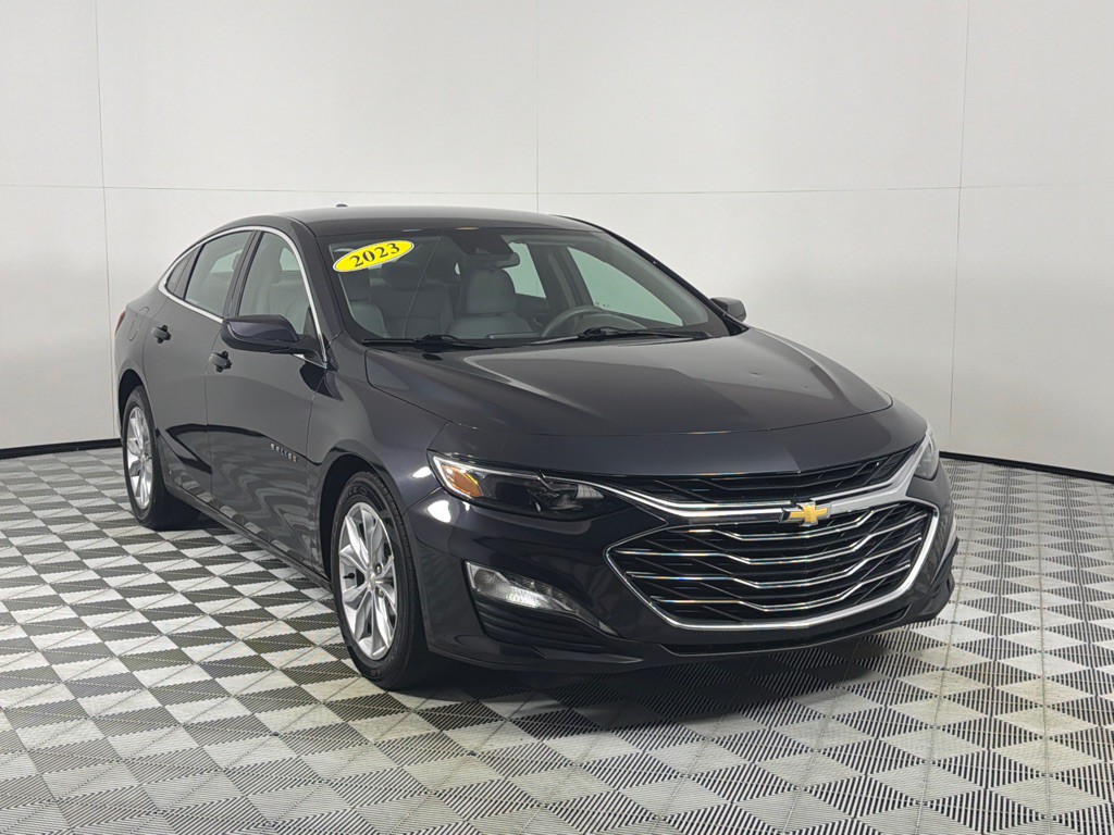 2023 Chevrolet Malibu Image 3