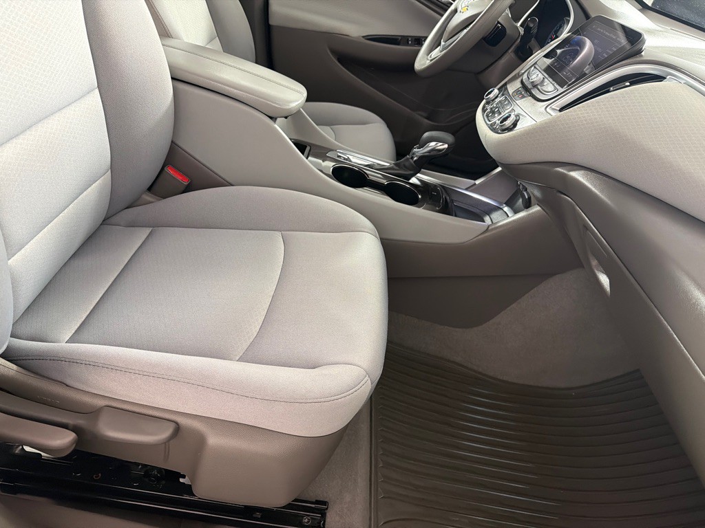 2023 Chevrolet Malibu Image 21