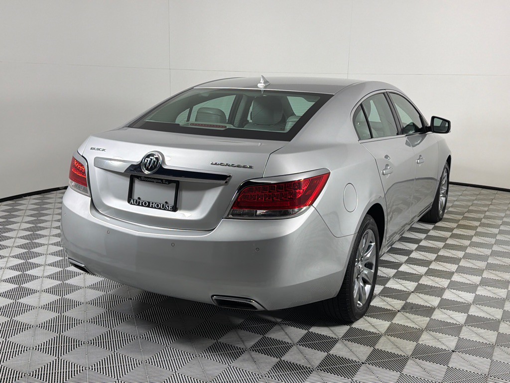2013 Buick Lacrosse Image 4