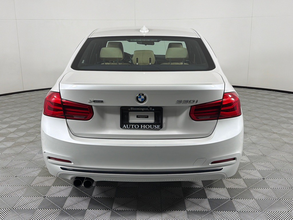 2018 BMW 3 Series Image 6