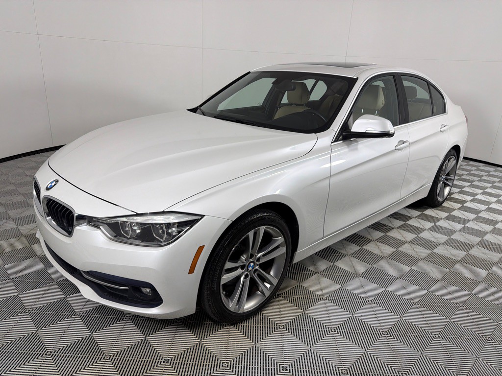 2018 BMW 3 Series Image 8
