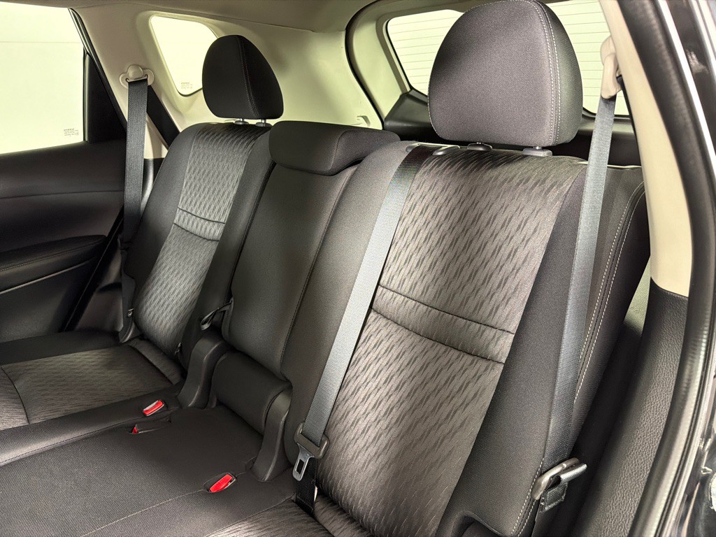 2020 Nissan Rogue Image 19
