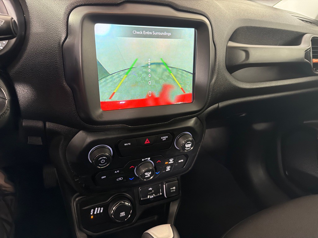 2018 Jeep Renegade Image 16