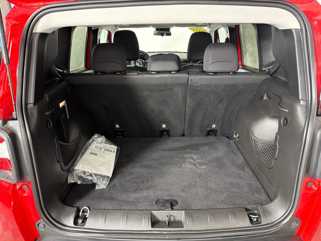 2018 Jeep Renegade Image 21