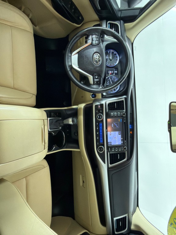 2015 Toyota Highlander Image 26