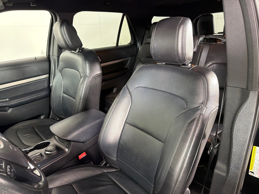 2018 Ford Explorer Image 13