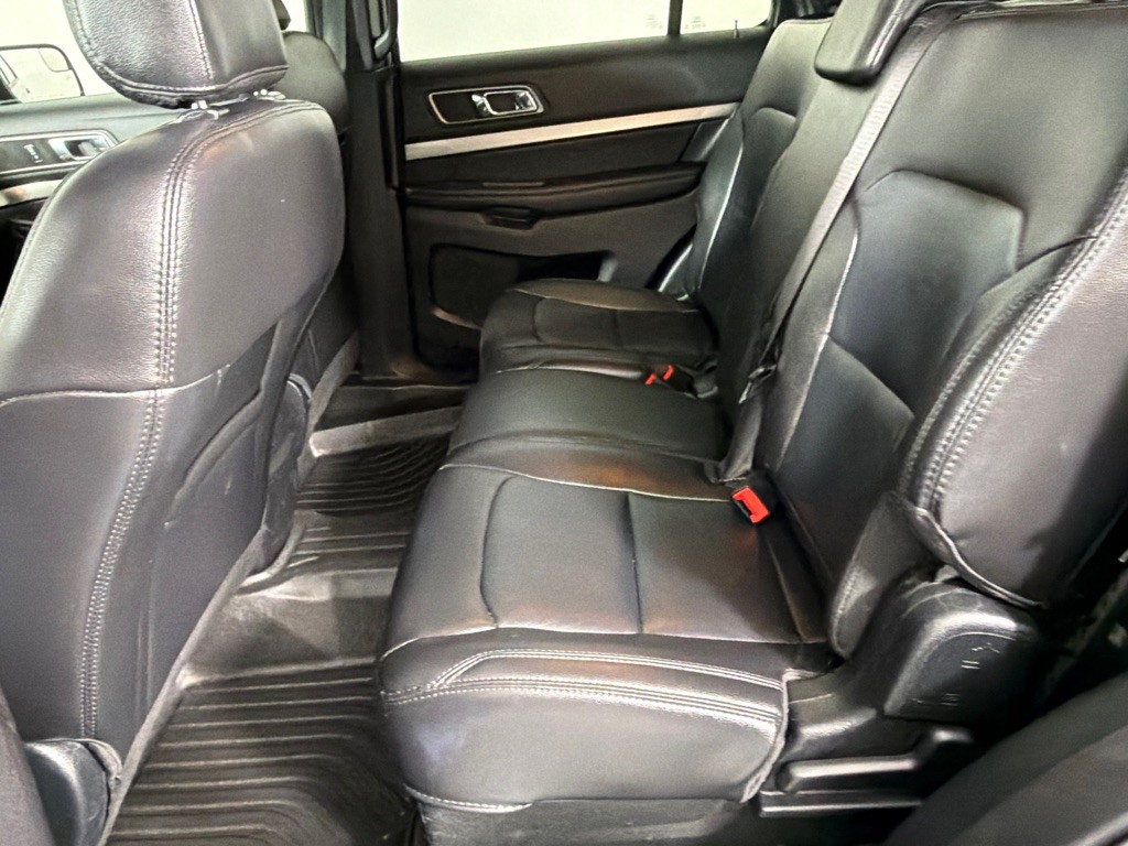 2018 Ford Explorer Image 19