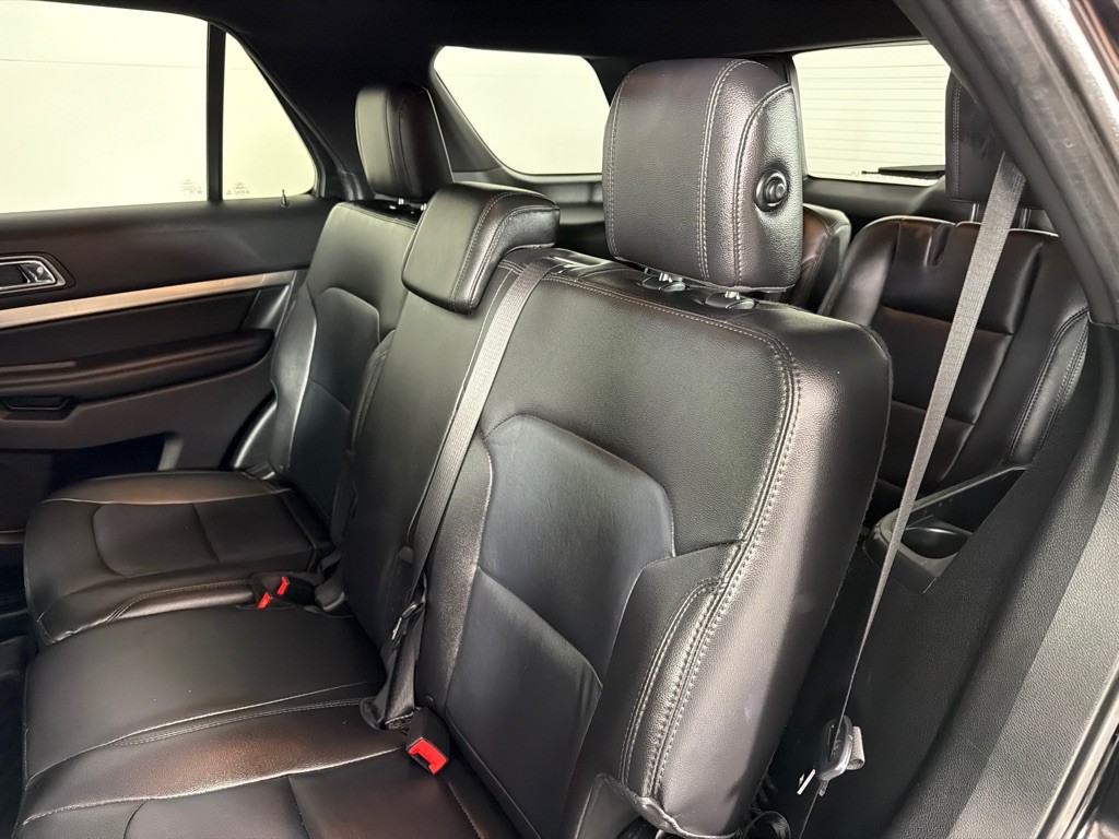 2018 Ford Explorer Image 20