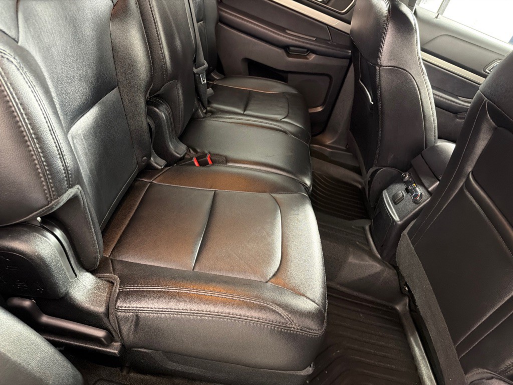 2018 Ford Explorer Image 23