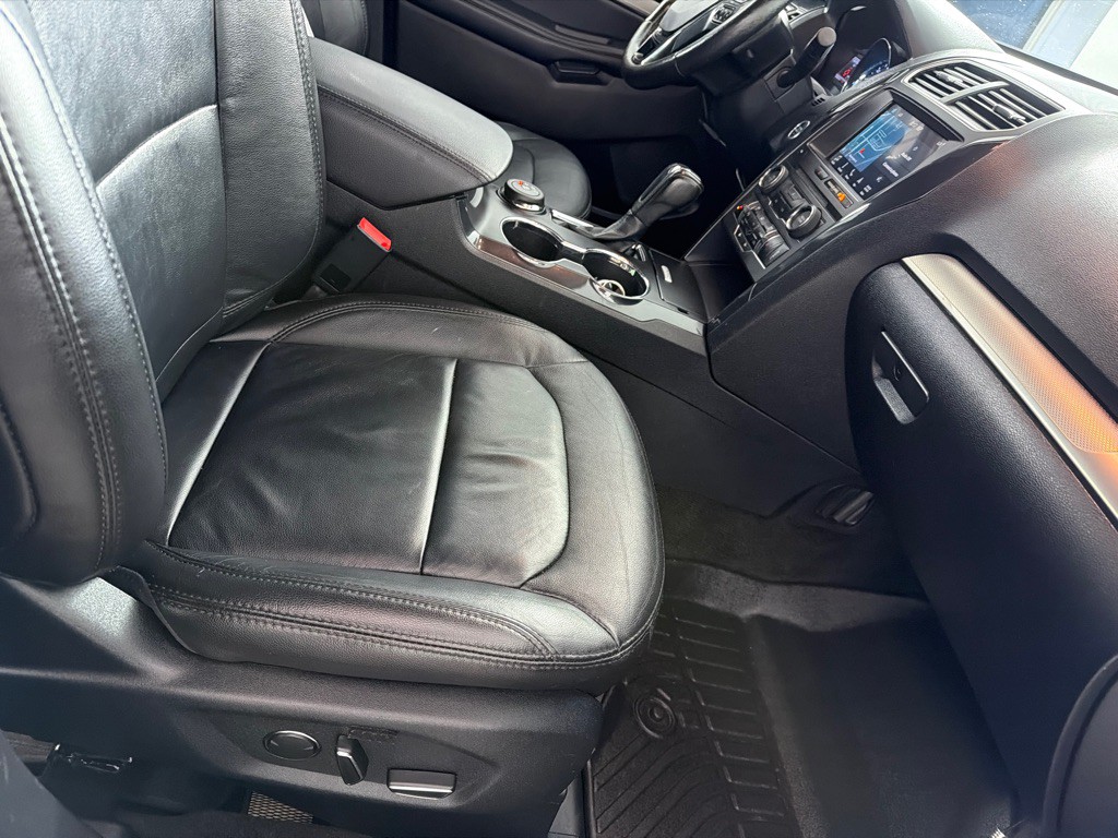 2018 Ford Explorer Image 25