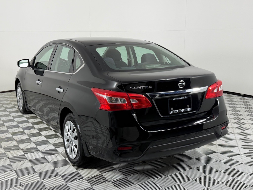 2016 Nissan Sentra Image 5