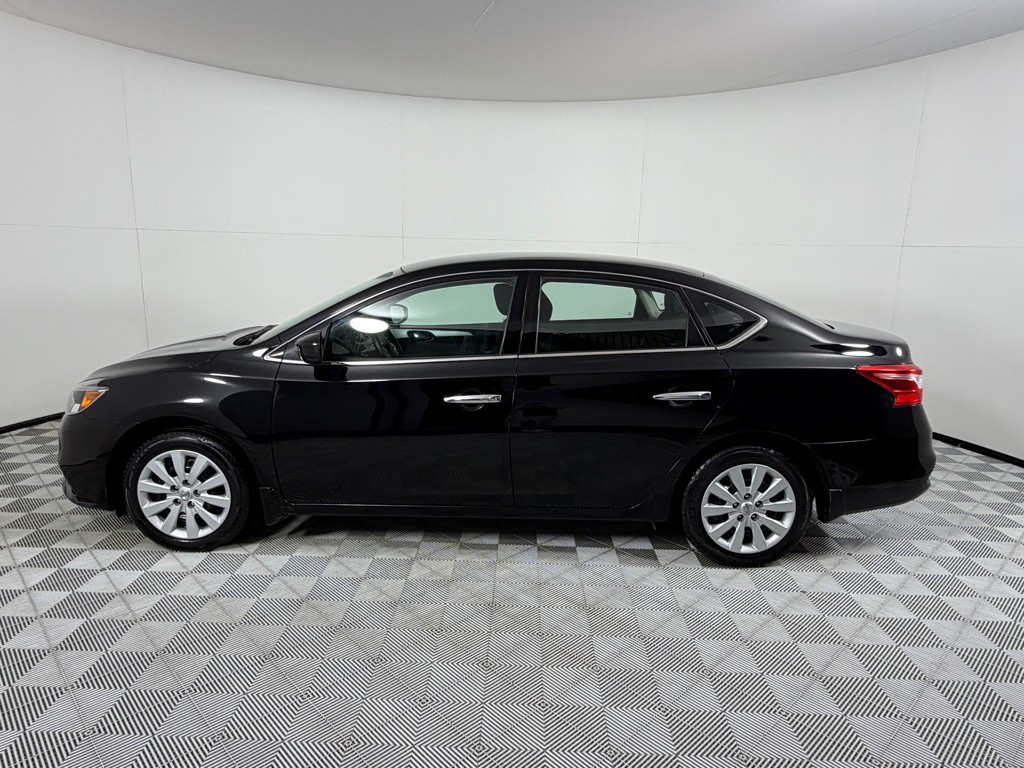 2016 Nissan Sentra Image 6
