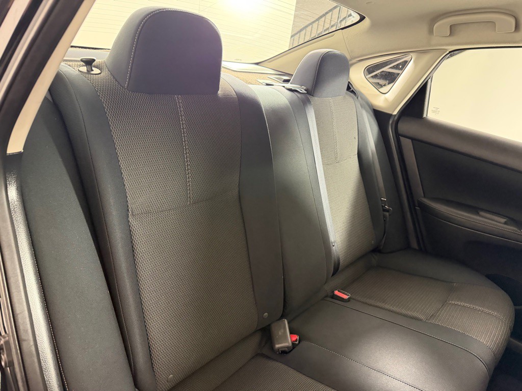 2016 Nissan Sentra Image 19
