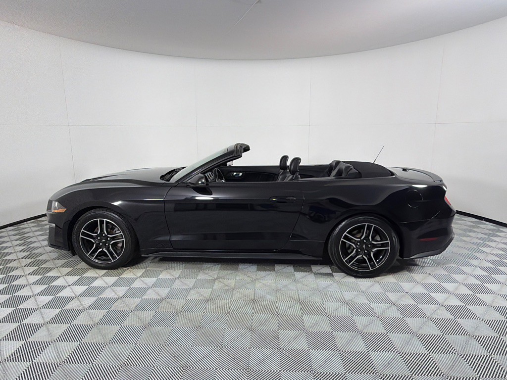 2020 Ford Mustang Image 8