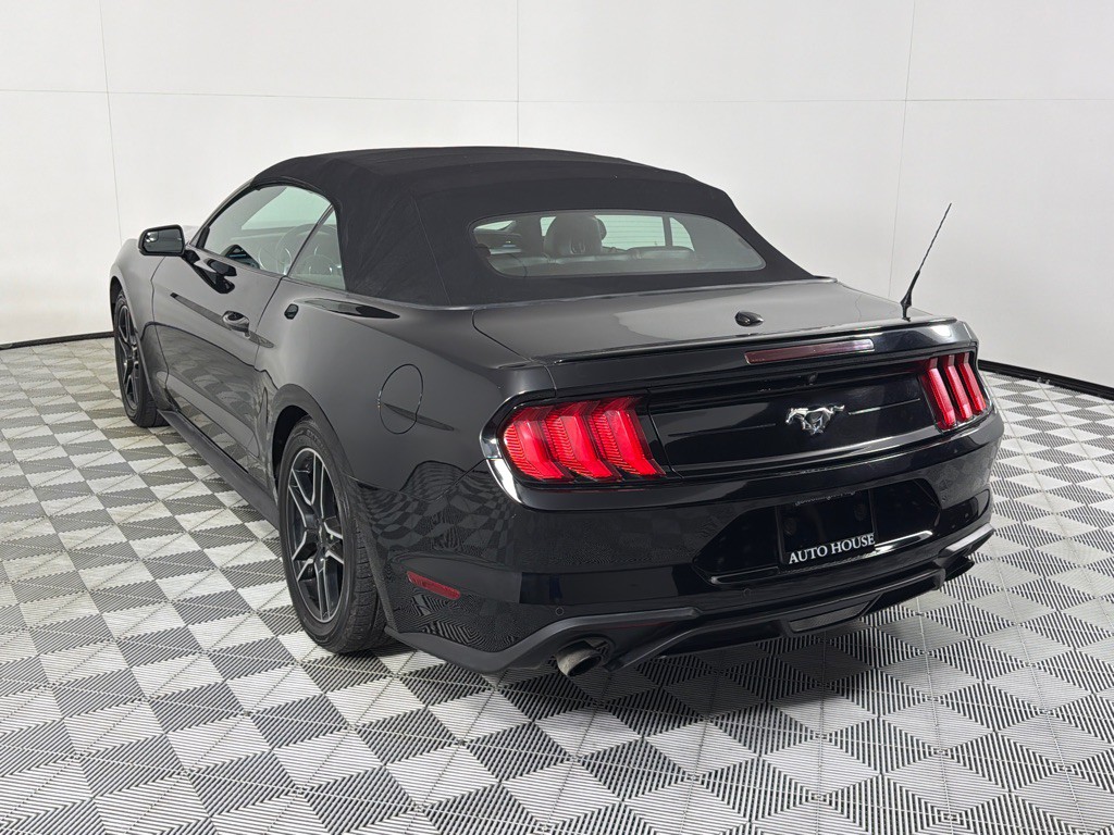 2020 Ford Mustang Image 16
