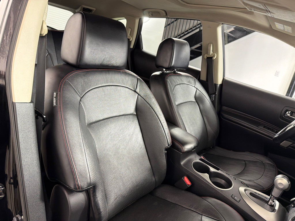 2012 Nissan Rogue Image 24