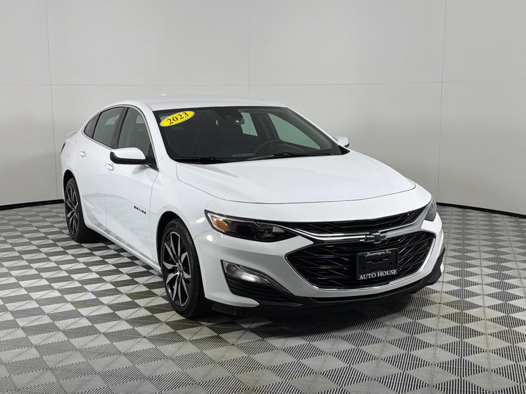 2023 Chevrolet Malibu Image 3