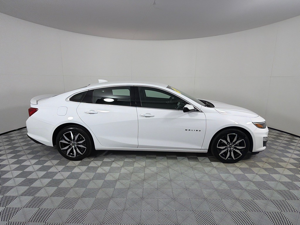 2023 Chevrolet Malibu Image 4