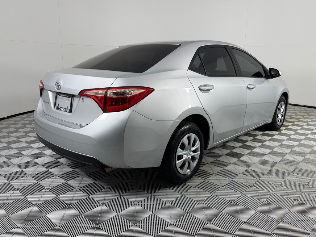 2018 Toyota Corolla Image 5