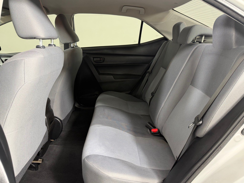 2018 Toyota Corolla Image 17