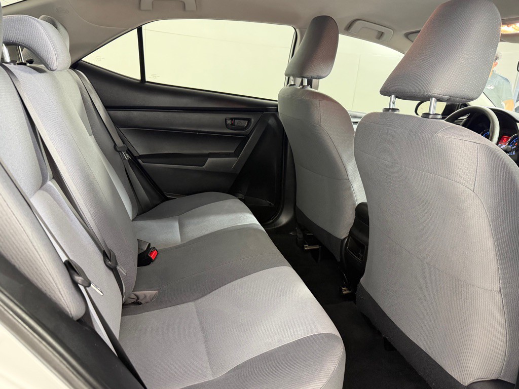 2018 Toyota Corolla Image 19