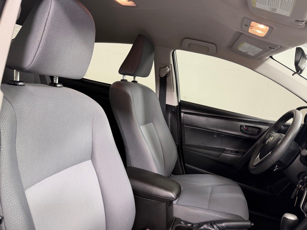 2018 Toyota Corolla Image 21