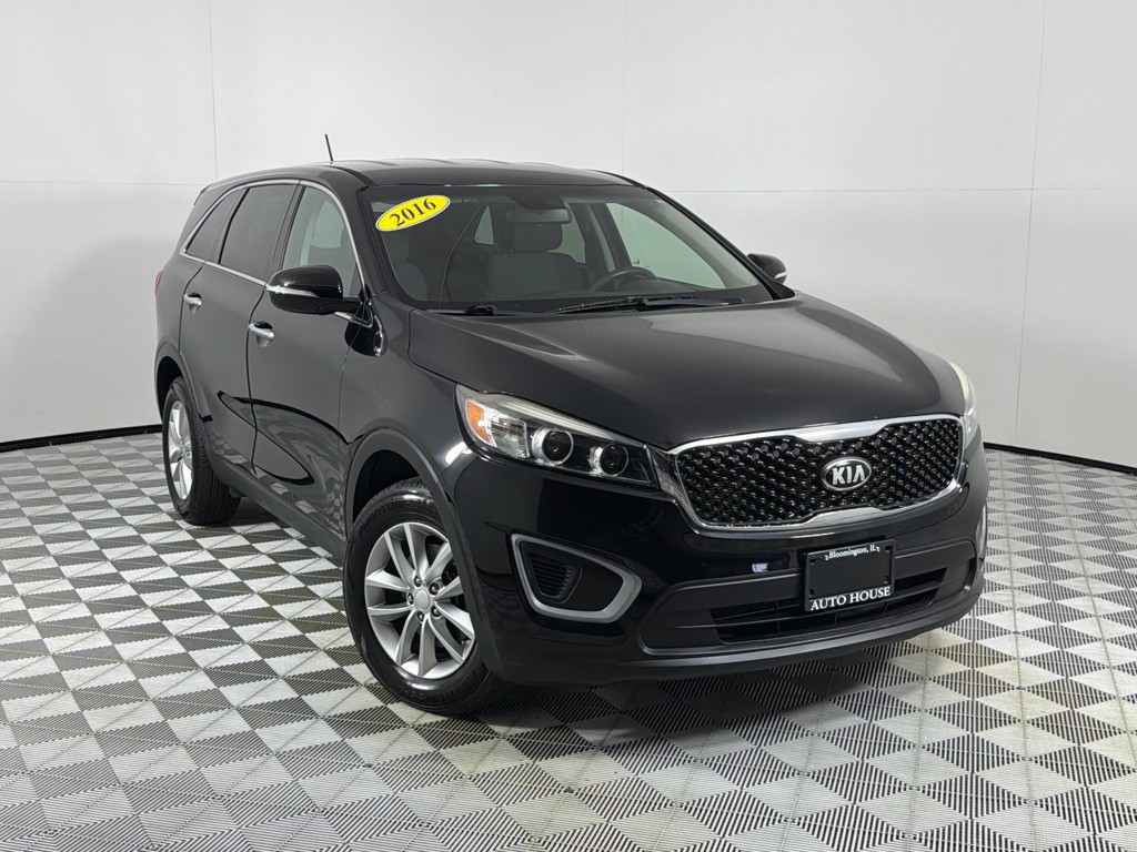 2016 Kia Sorento Image 2