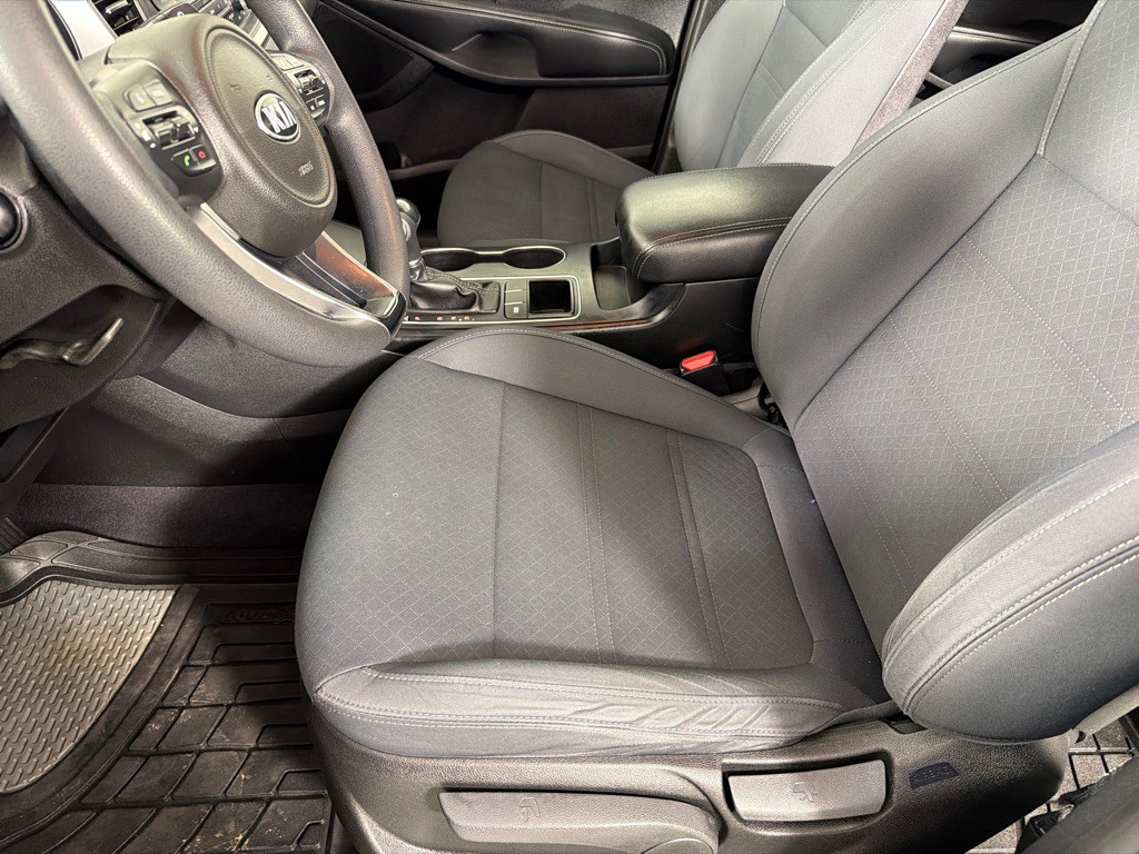 2016 Kia Sorento Image 11