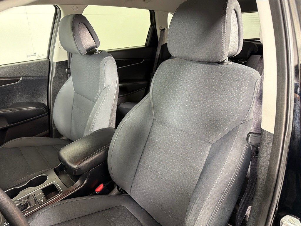 2016 Kia Sorento Image 12