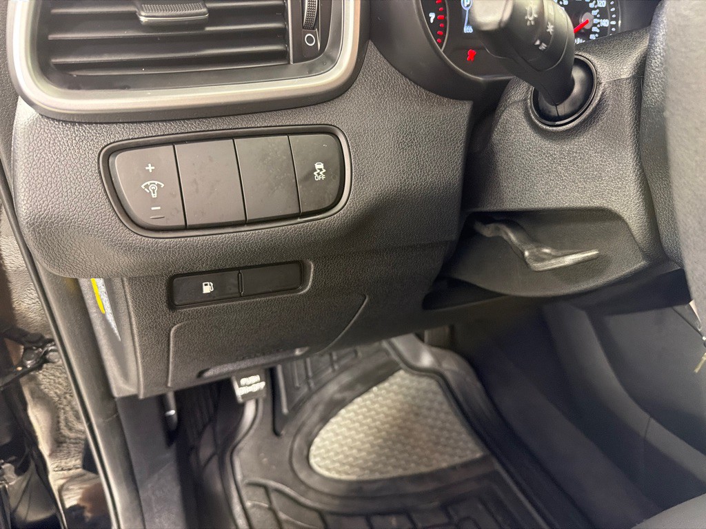 2016 Kia Sorento Image 13