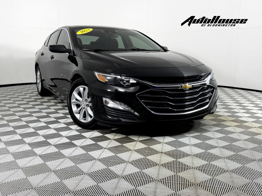 2023 Chevrolet Malibu Image 1