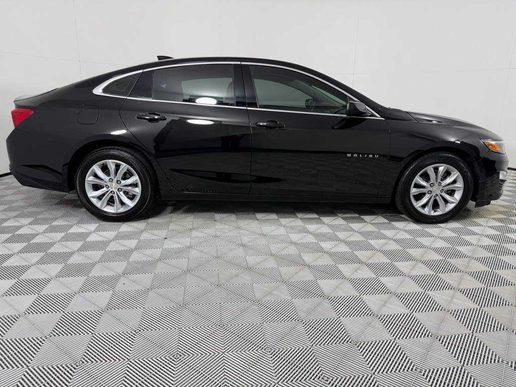 2023 Chevrolet Malibu Image 4