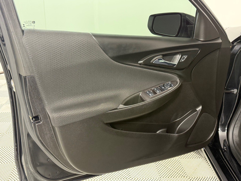 2023 Chevrolet Malibu Image 9