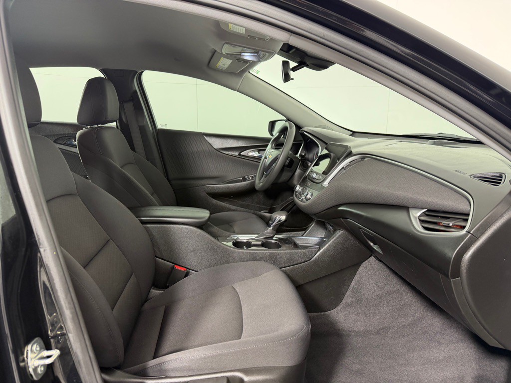 2023 Chevrolet Malibu Image 18