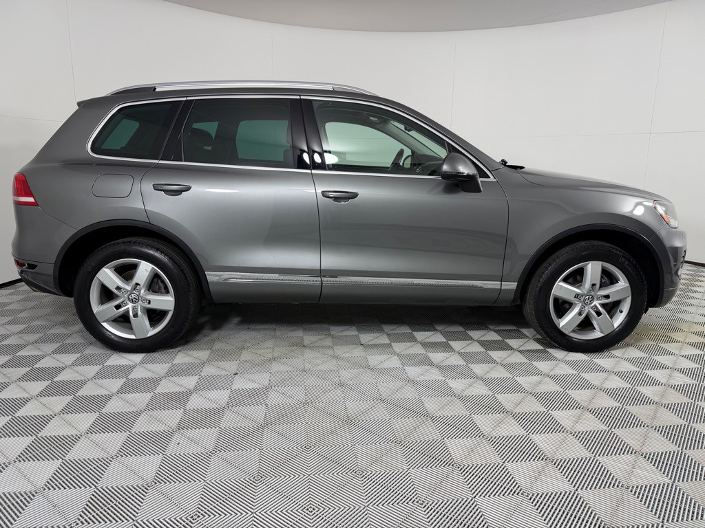 2014 Volkswagen Touareg Image 4
