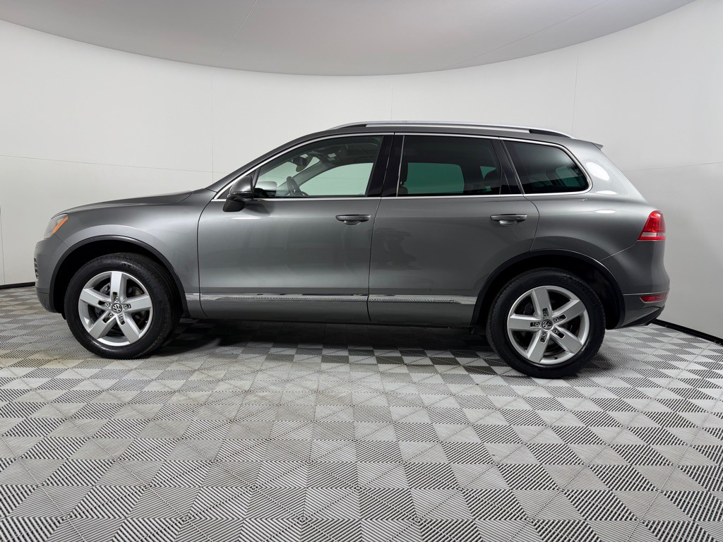 2014 Volkswagen Touareg Image 6