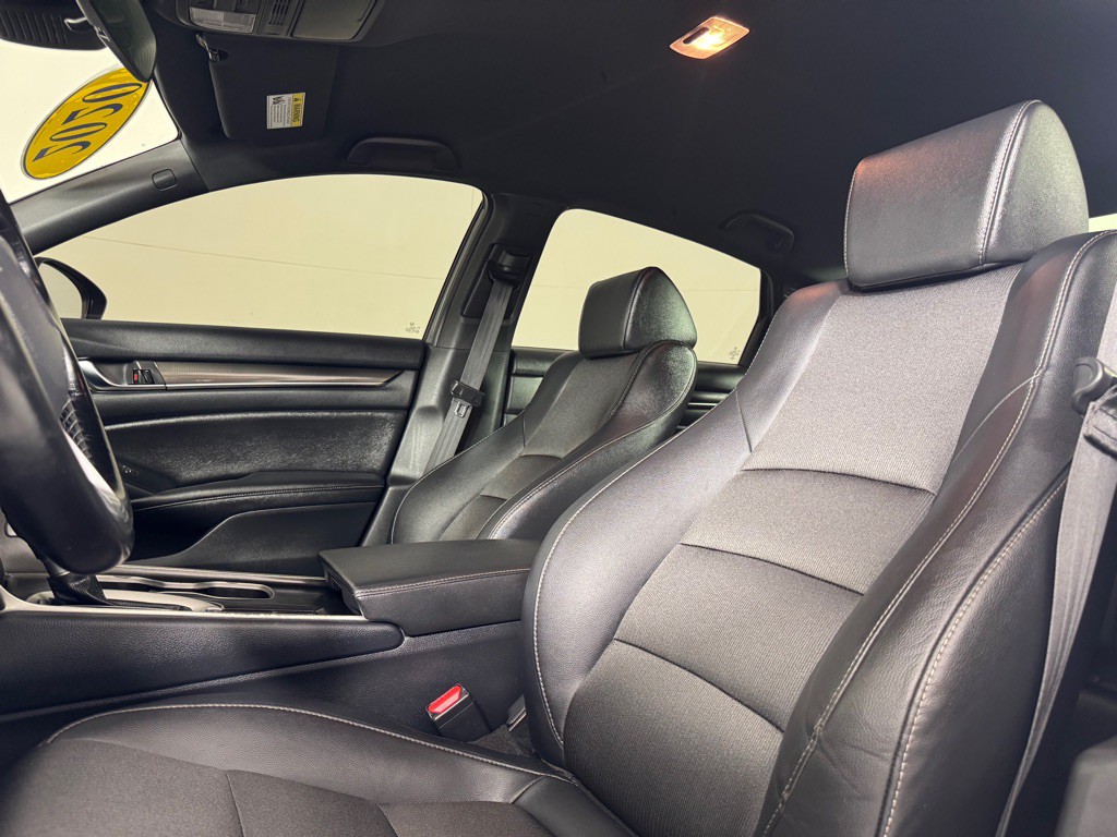 2020 Honda Accord Image 12