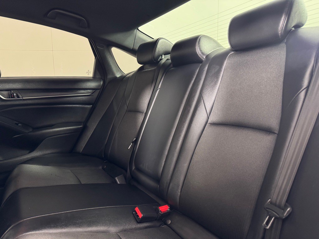 2020 Honda Accord Image 19