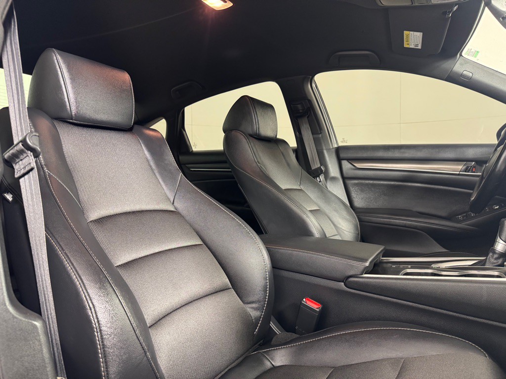 2020 Honda Accord Image 23