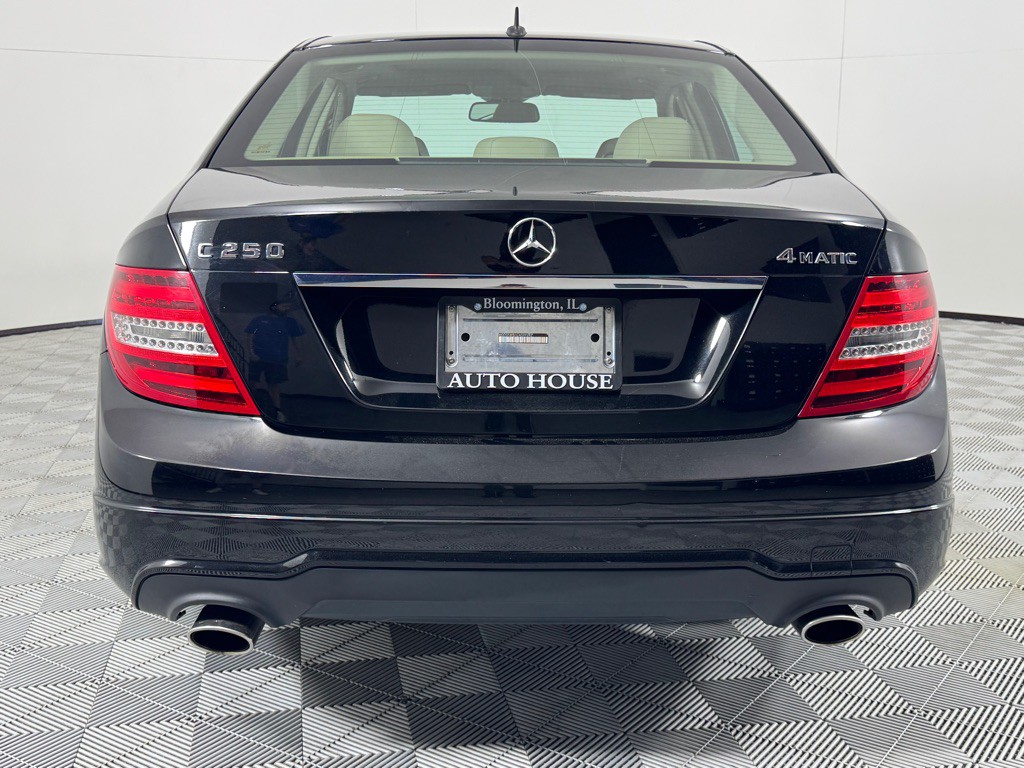 2012 Mercedes-Benz C-Class Image 6
