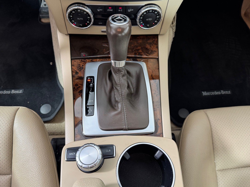 2012 Mercedes-Benz C-Class Image 17