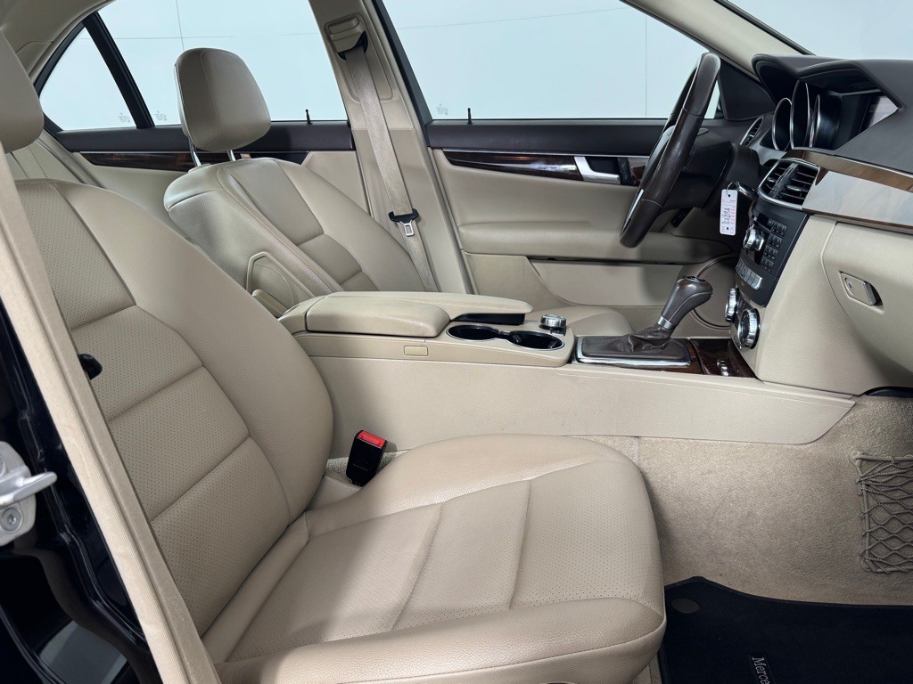 2012 Mercedes-Benz C-Class Image 23