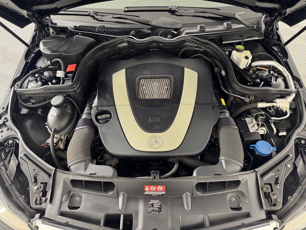 2012 Mercedes-Benz C-Class Image 25
