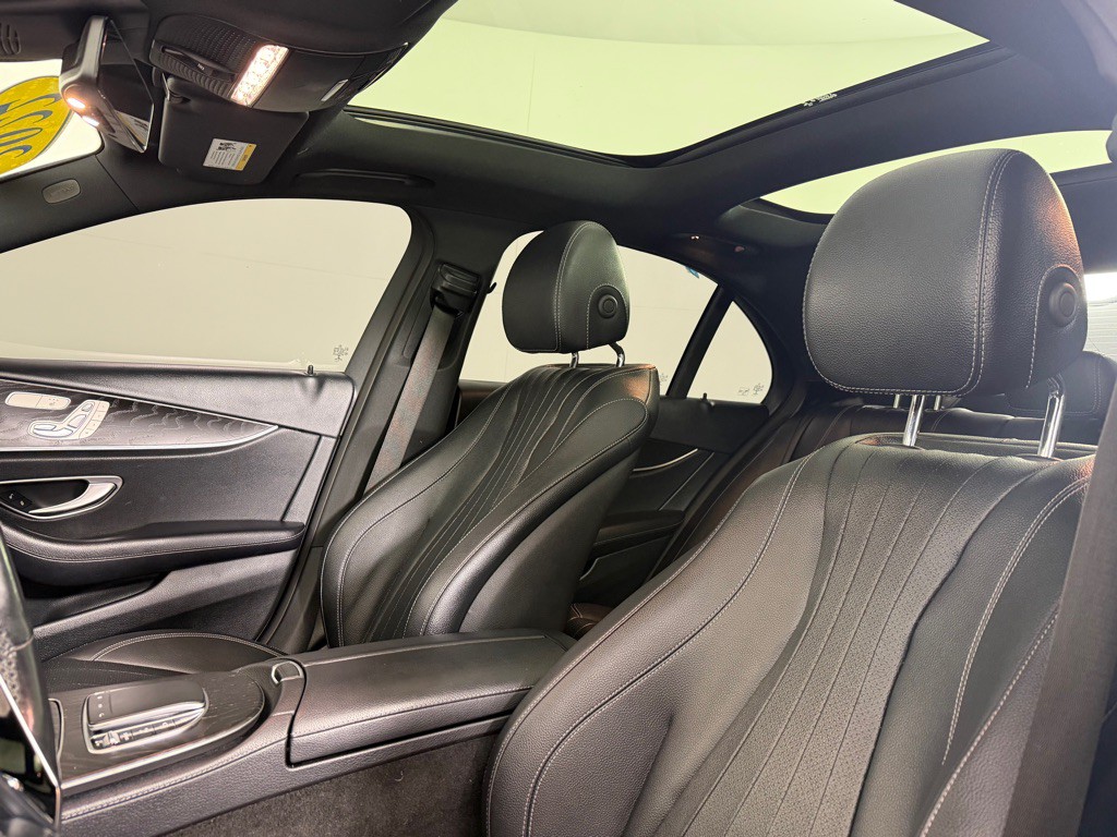 2022 Mercedes-Benz E-Class Image 10