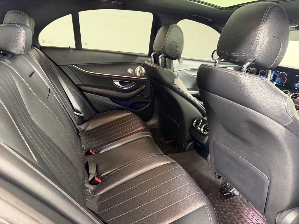 2022 Mercedes-Benz E-Class Image 17